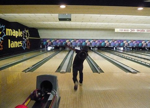 Maple Lanes RVC, bowling alley in queens